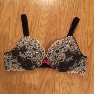 Victoria’s Secret push-up bra